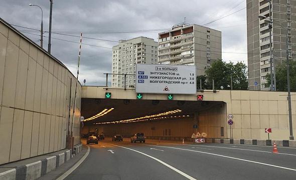 Лефортовский тоннель — автомобильный тоннель в Москве. Является частью третьего транспортного кольца (ТТК) - применение продукции БИРСС